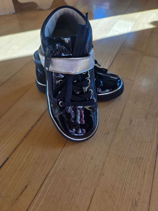 Високи обувки,естествена кожа,лачени Колев&Колев