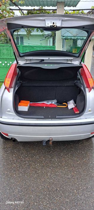 FORD Focus 2004 — imagine 5