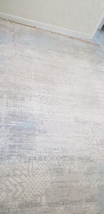 Большой ковер Б/У