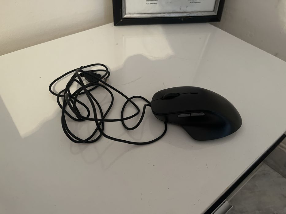 Мишка черна на razer