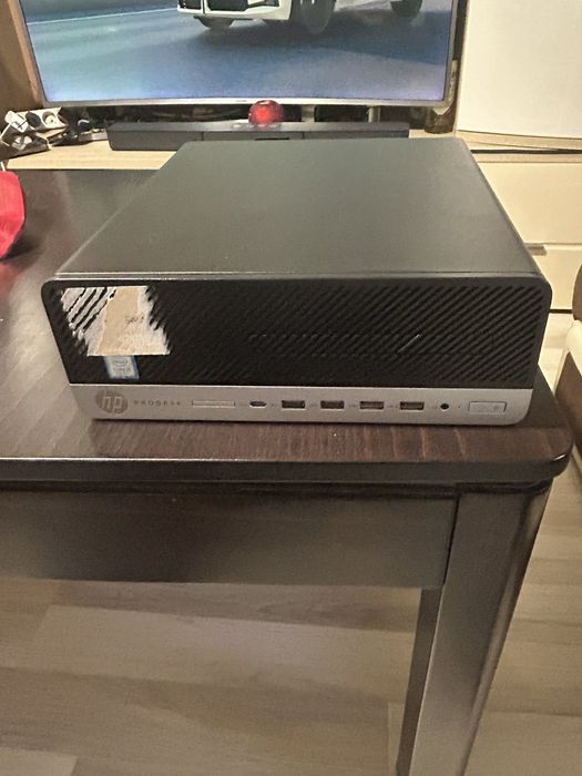 Настолен компютър HP плюс монитор