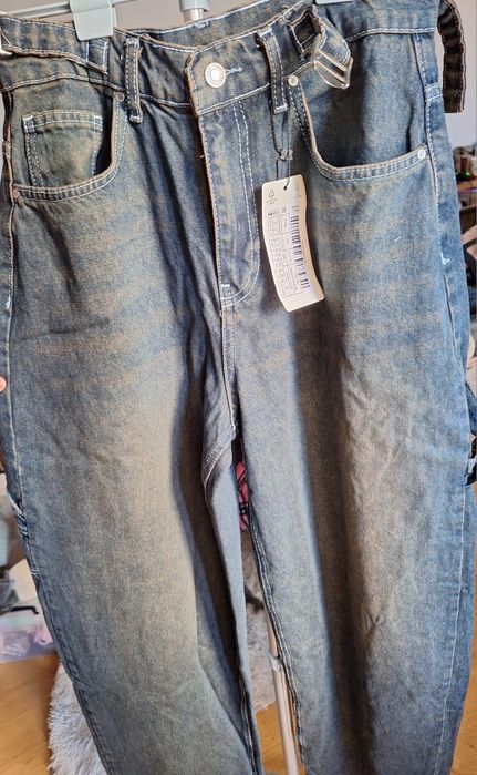 Тъмносини широки дънки с колан за регулиране