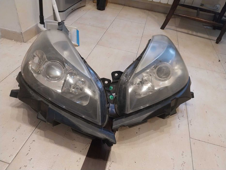 фарове за рено клио 3   100лв комплект