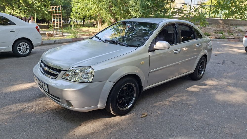 Продам Lacetti 1.8