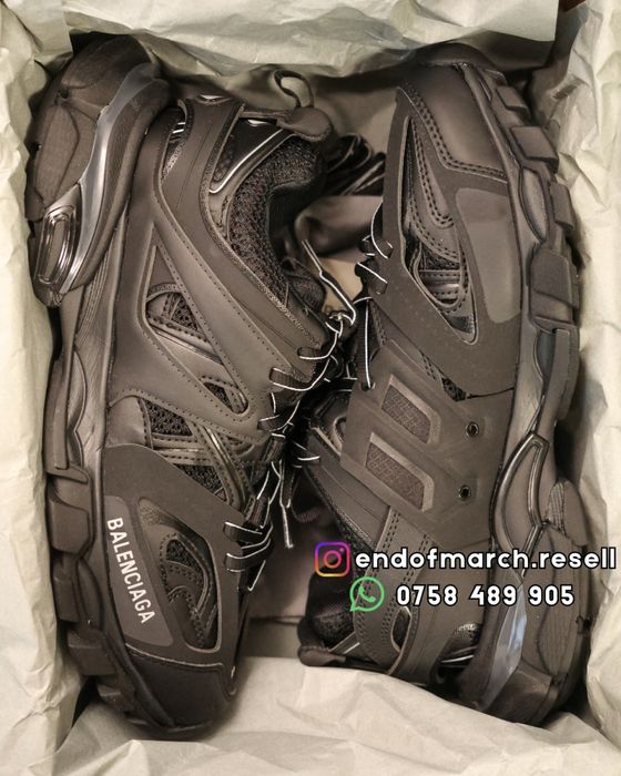Balenciaga Track Black