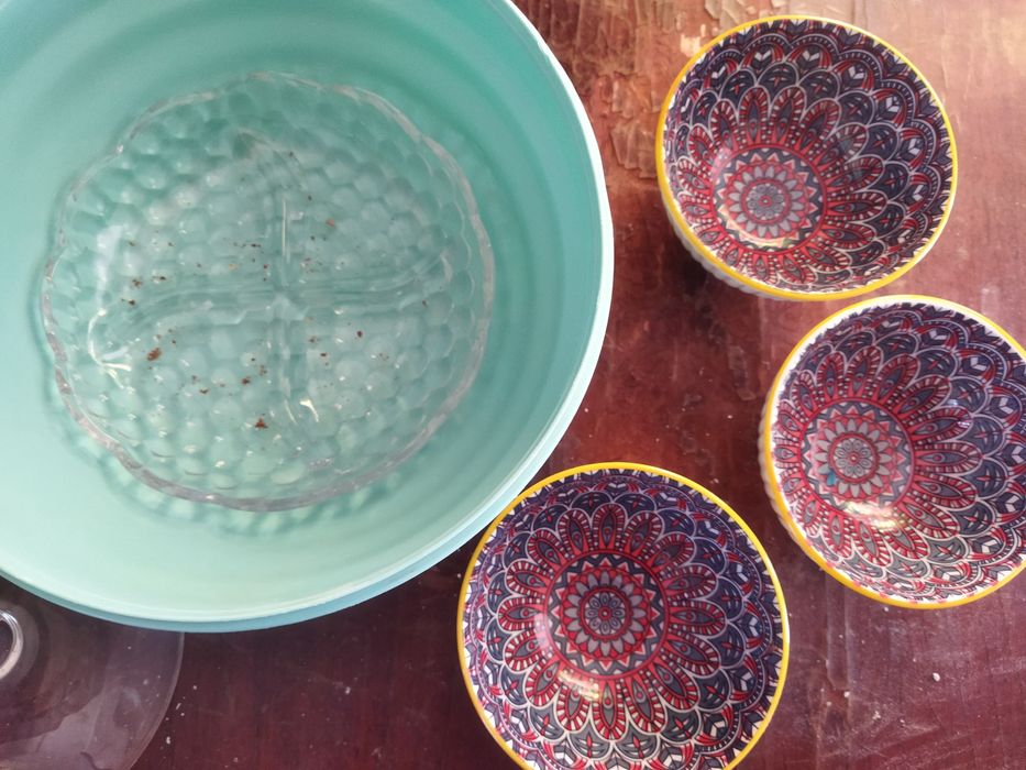 Посуда разная по 200 тг