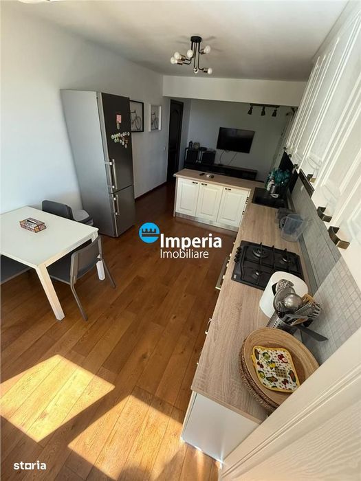 Inchiriez apartament 3 camere Open Space, complex Roua Residence