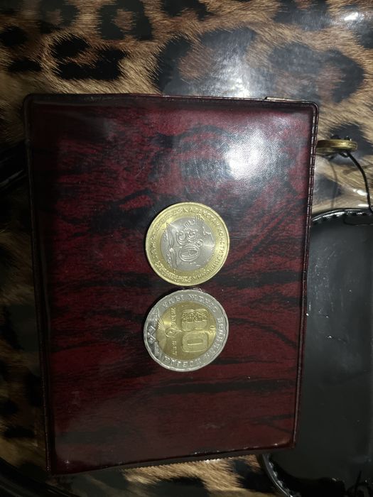 Монеты  100,200  30,80летие