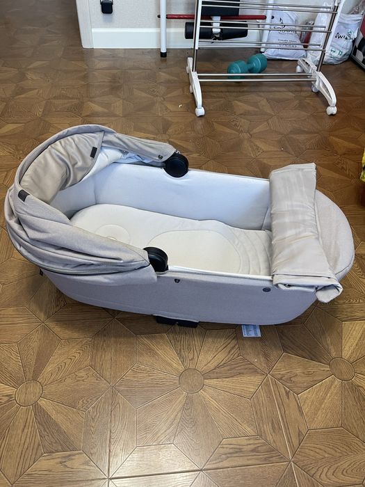 Inglesina Aptica люлька