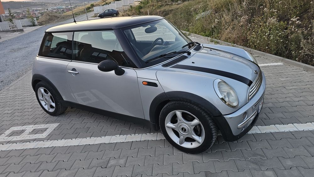 Mini Cooper 1.6 benzina automat