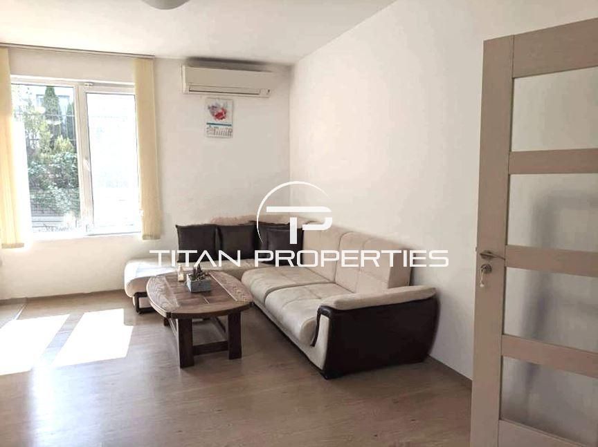 Дава се под наем Четиристаен апартамент в к.к. Св.Св. Константин и Елена - 122 кв.м за 1146.99 € - Снимка #1