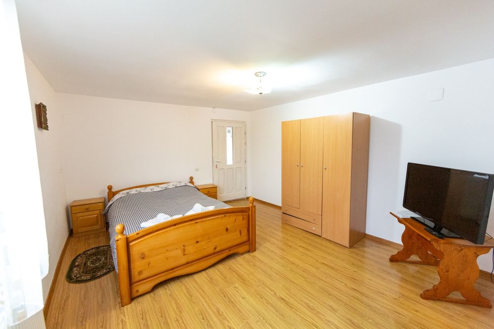 Casa / vila / cabana de închiriat  (liber de revelion)