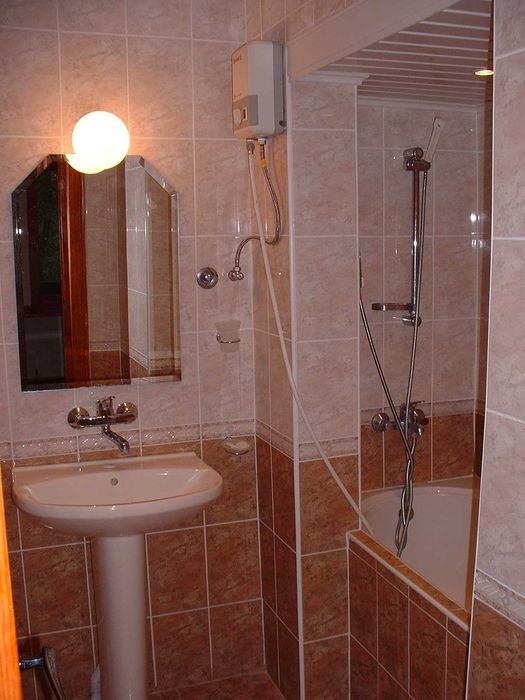 Продава се Хотел в Ямбол, Зорница - 850 кв.м за 177 €/кв.м - Снимка #6