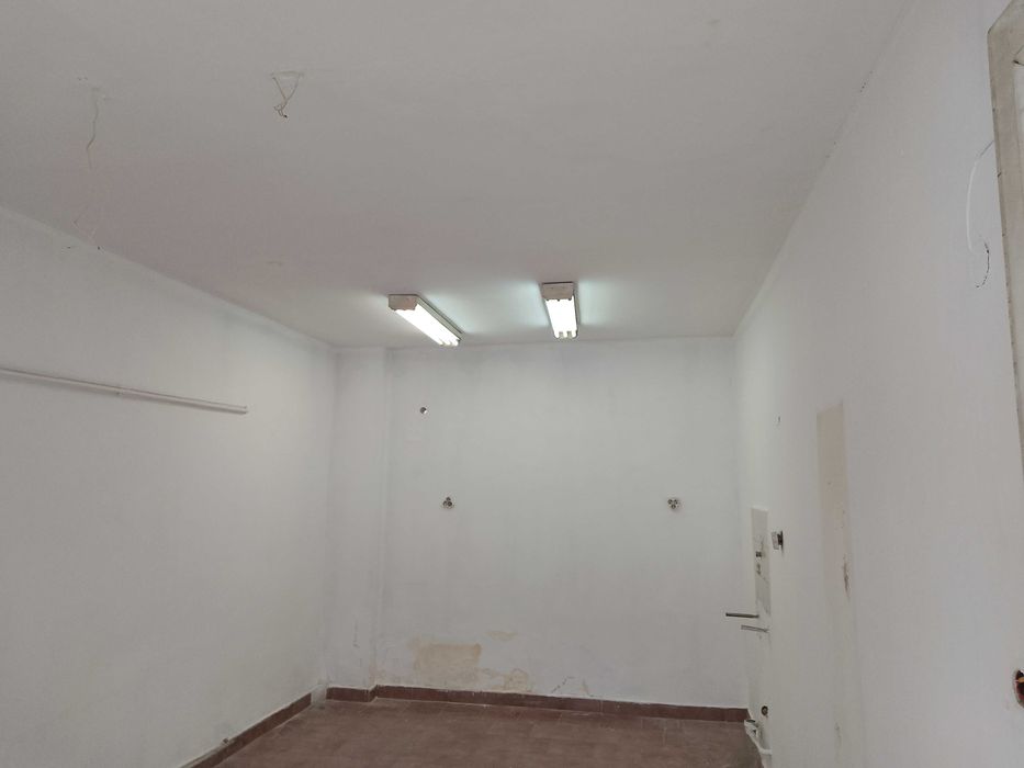 Магазин под наем в центъра на София