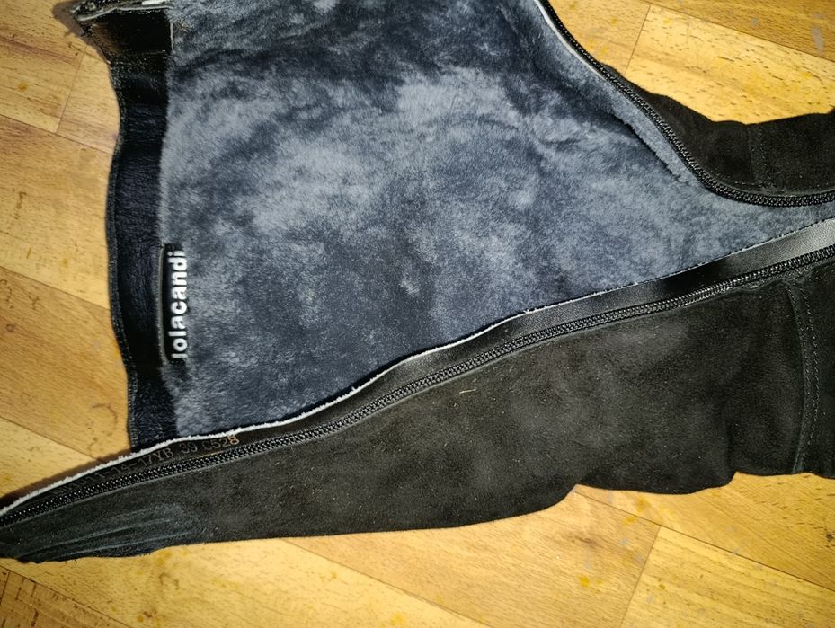 Продам отличные женские сапоги