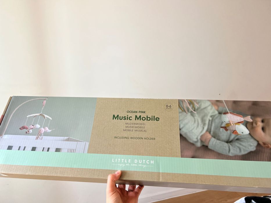Дървена музикална въртележка за легло за бебе Little Dutch Нова