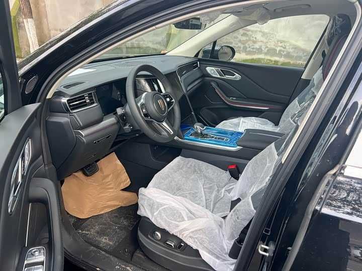 Hongqi HS7 PHEV 2025 2.0T PHEV 2WD Flagship Edition 6-местный