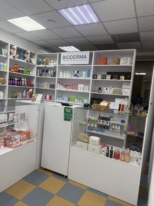 Мебель для бутика