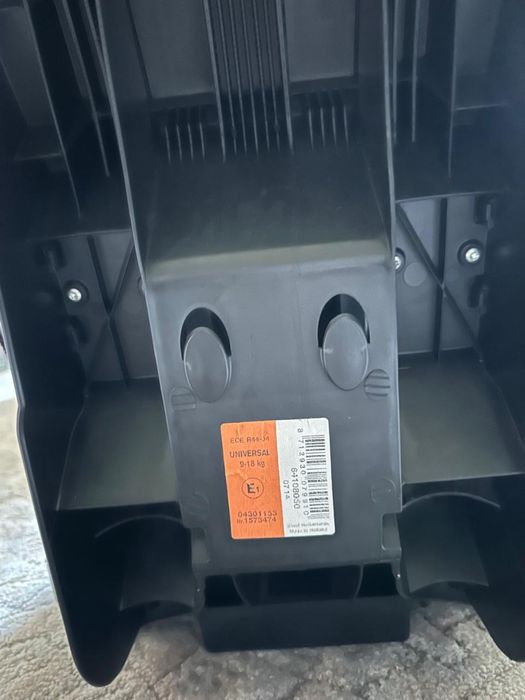 Автокресло Maxi cosi Priori