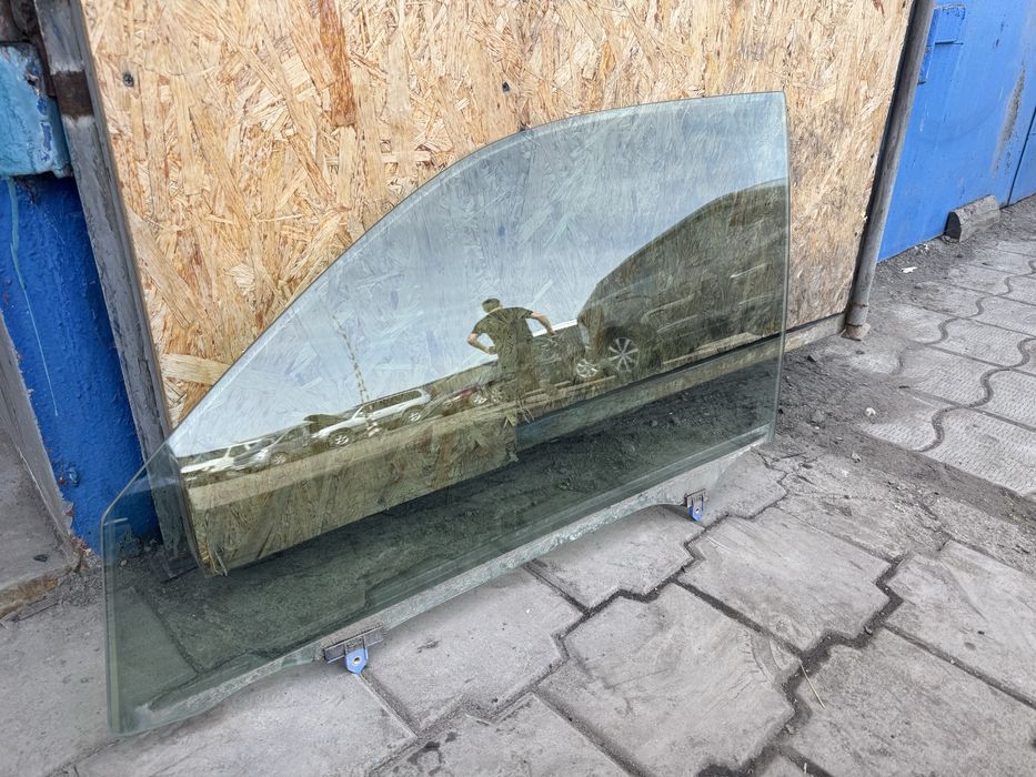 Стекла передние прадо 150 затемненные