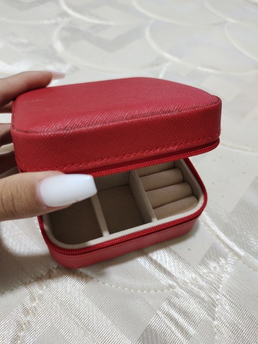 Шкатулка для украшений