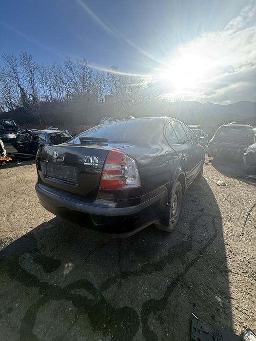 Шкода Октавия 1.6 fsi 115кс На части