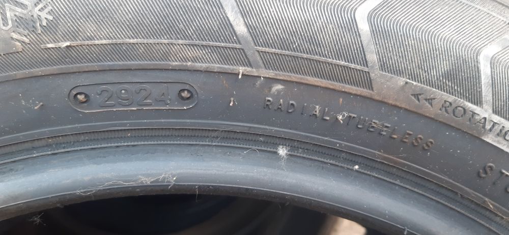 Шины зимние 215/55R17