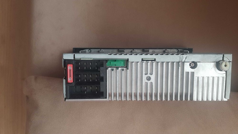 касетофон за Мерцедес С220