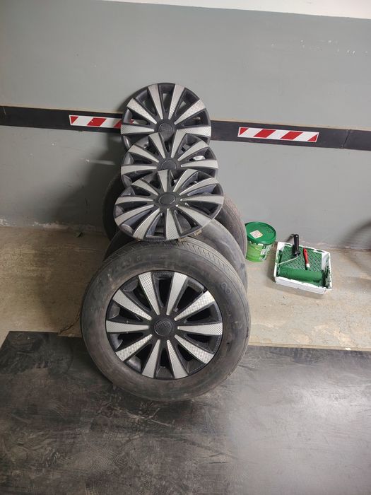 Продам комплект шин R 16