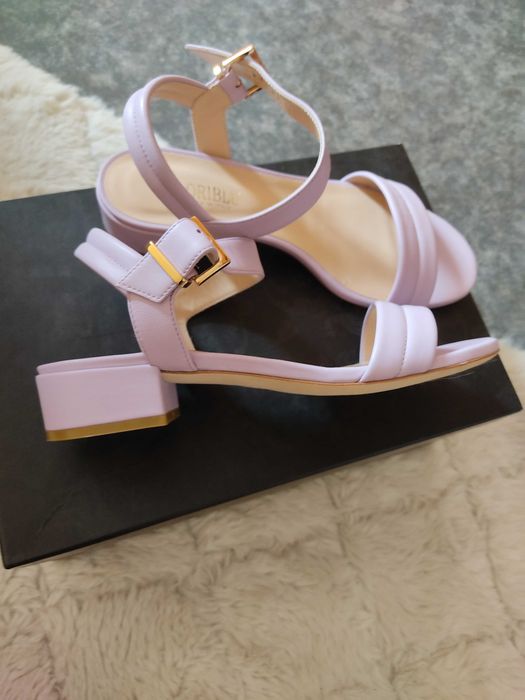 Сандали  в нежен лилав цвят