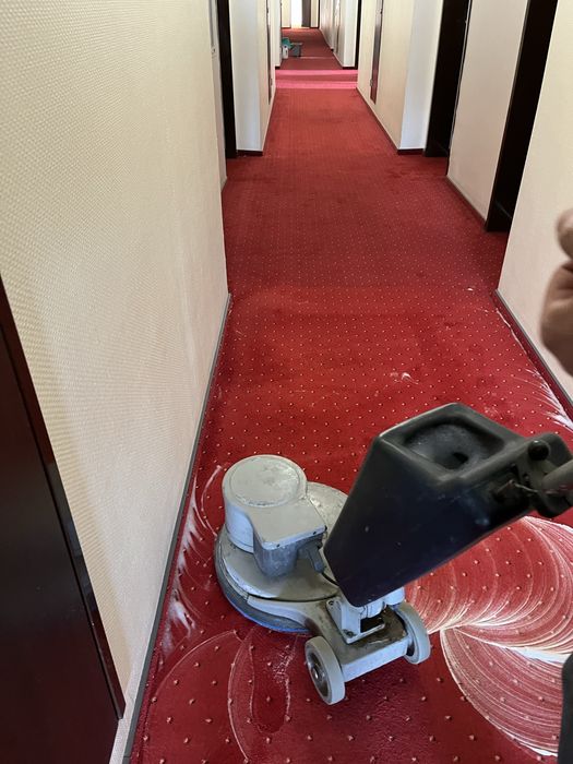 Curățare profesională mochetă lipită , Suceava