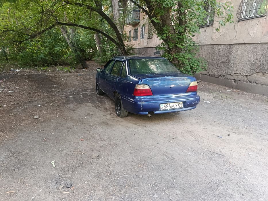 Дэу нексия легендарный.