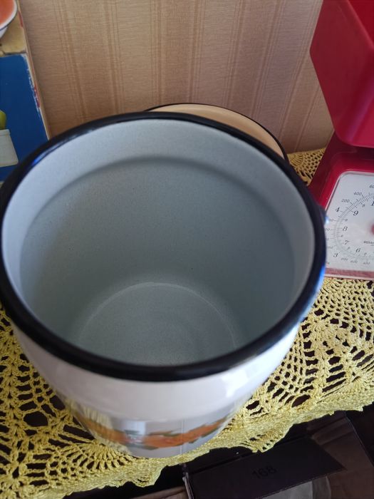 Бидон и ковш эмалированные