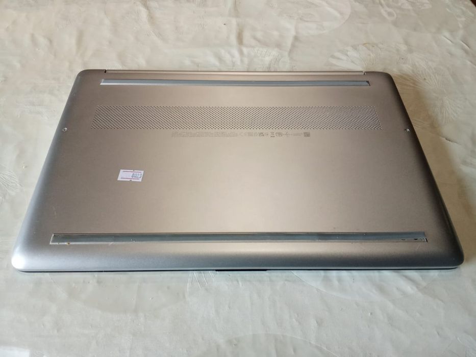 Продам ноутбук на запчасти