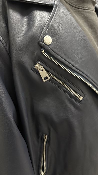 Новая куртка Levi’s