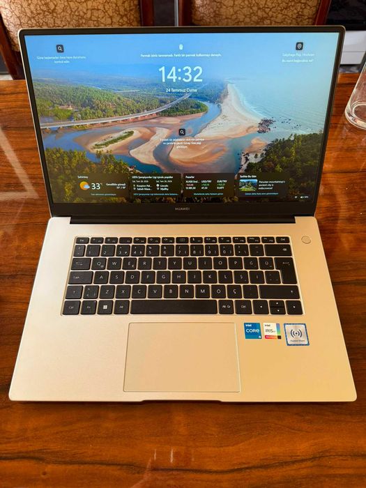 Huaweı Matebook D15 İ5 Laptop