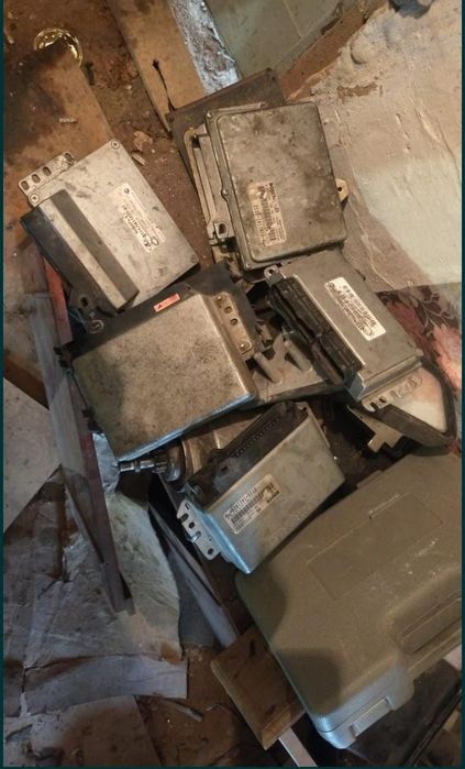 Продам запчасти на ваз-2110