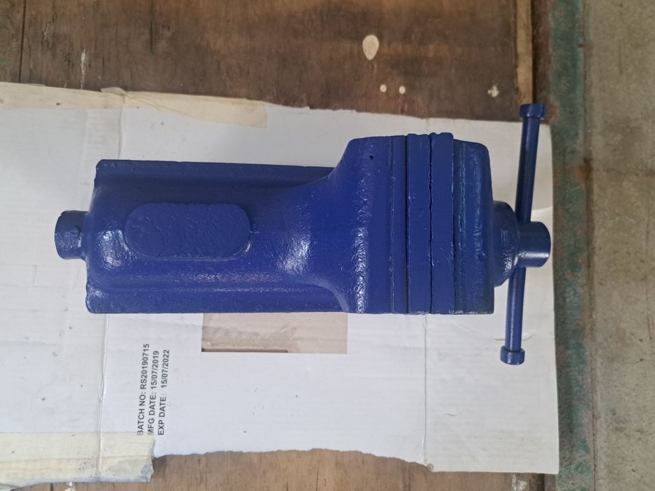 Продавам менгеме