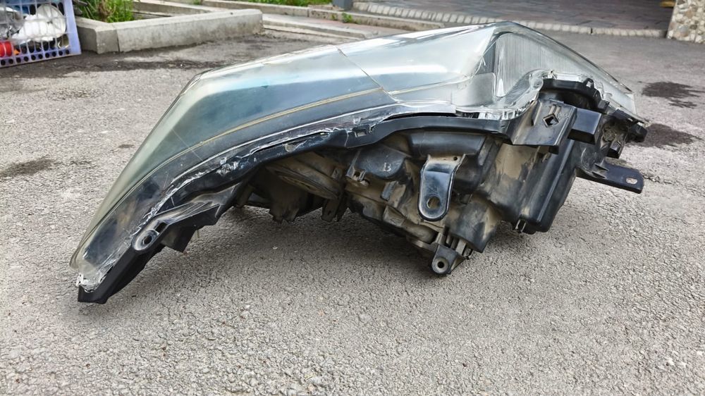 Левая фара prado 2014