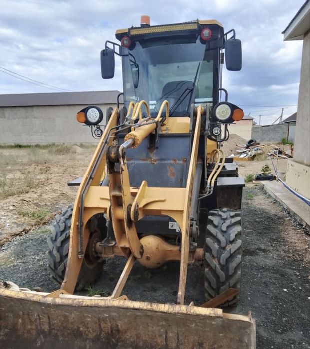 Продам погрузчик