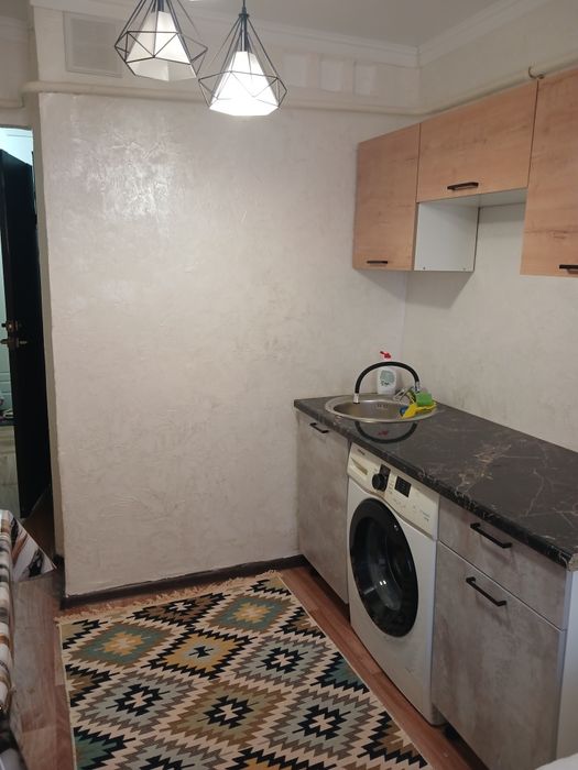 Квартира посуточно 1мкр 4д