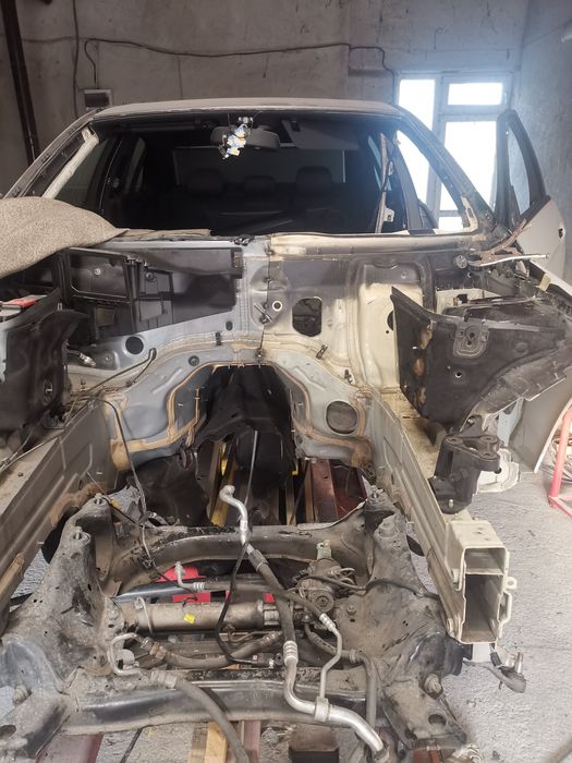 Авто тенекеджийски услуги на стенд