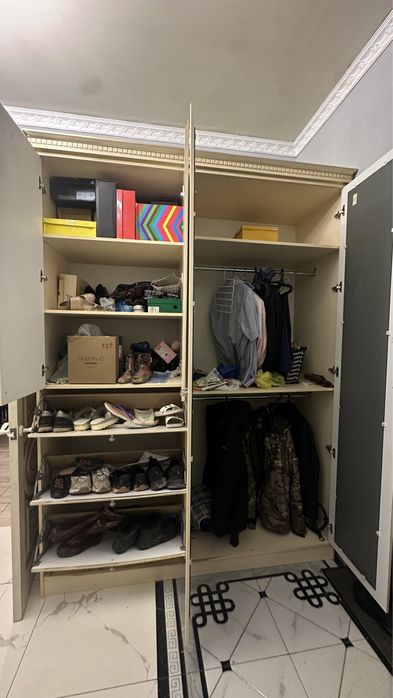 Шкаф для прихожей