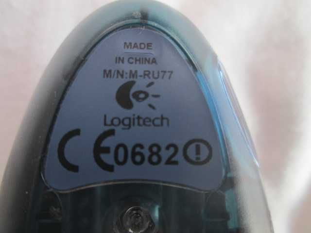 Logitech M-RU77 безжичен лазерен презентер, комбиниран с мишка.