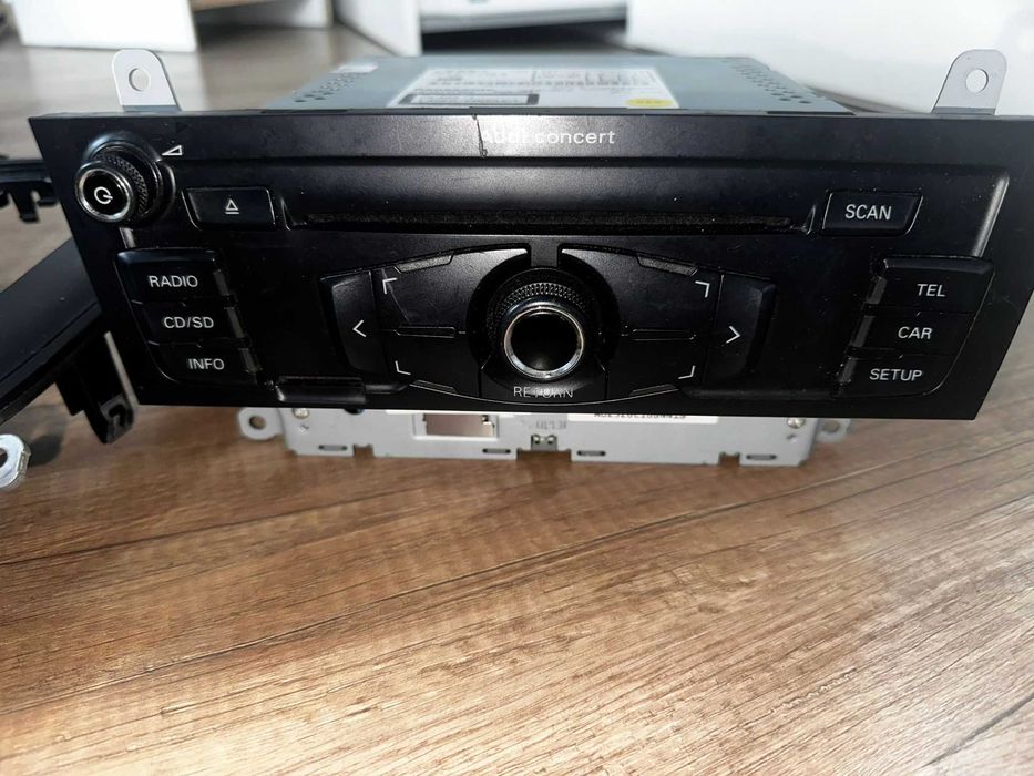 Radio Concert Display Rama Bord plus consola centrala Audi A4 B8