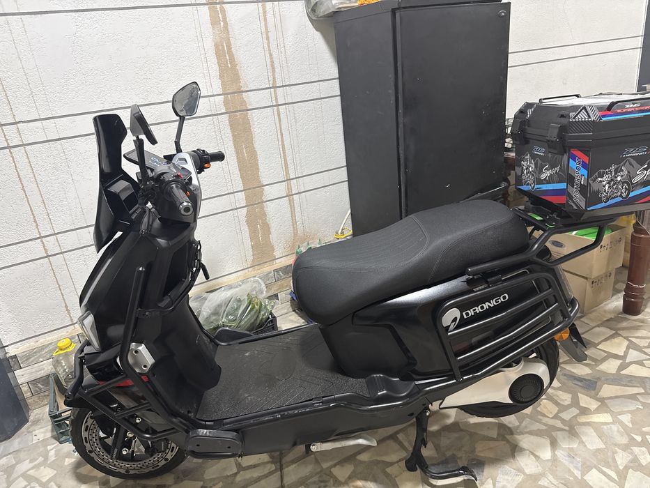Moto skuter Drongo