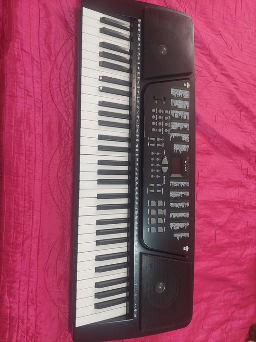 Продава се Синтезатор