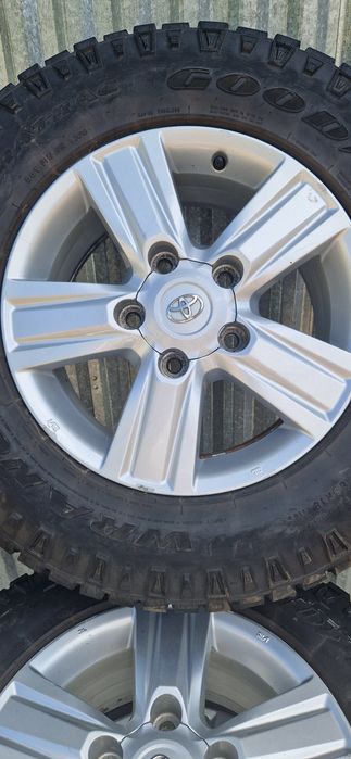 Отличная резина с дисками для Крузака