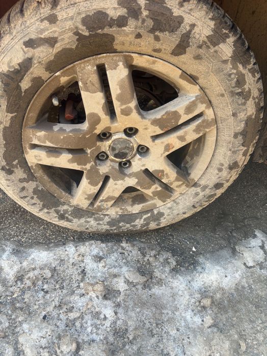 Продава се на части може и цяла голф 4 1.9 TDI 116к.с