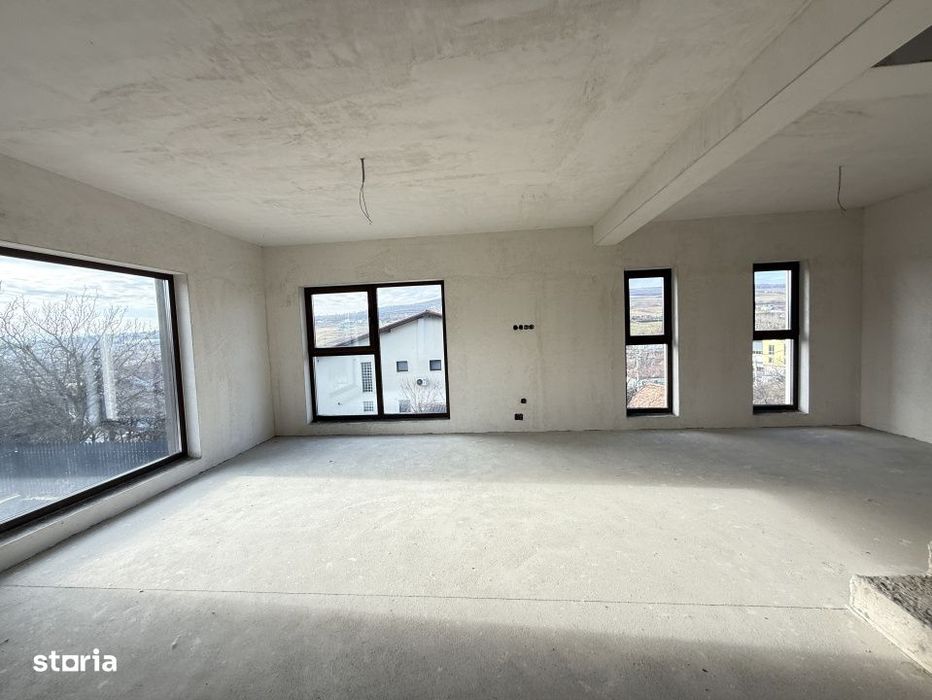 Casa de vanzare 134mp + 240mp | Zona Auchan Iris | CF | 2 garaje